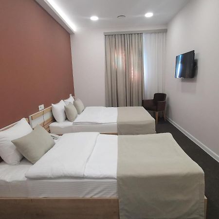 Bonjour Boutique Hotel Erivan Exterior foto