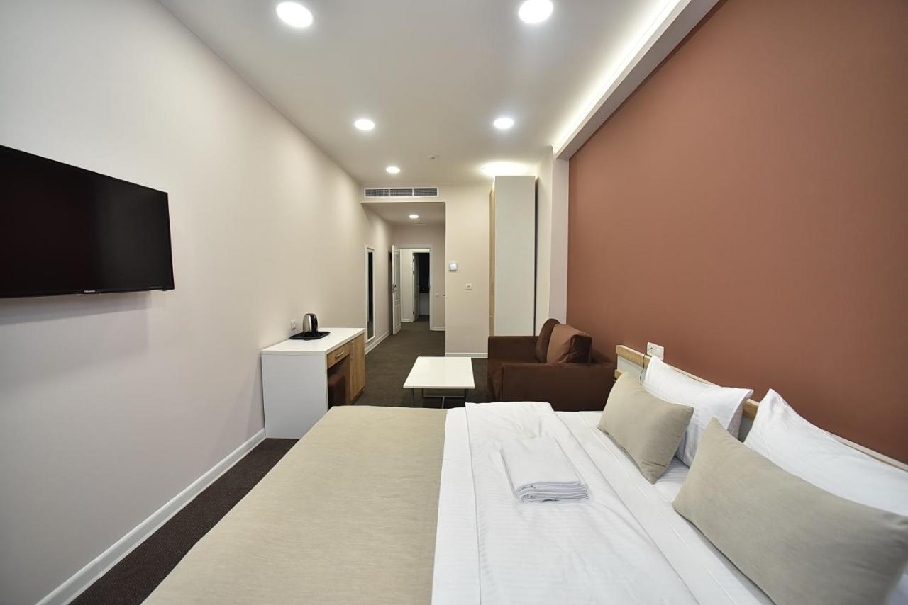 Bonjour Boutique Hotel Erivan Exterior foto
